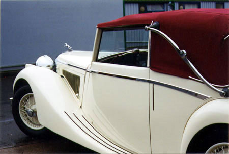 http://www.davidwall-wroxham.co.uk/Images/Restoration-Images/After-1938-SS-Jaguar-450.jpg